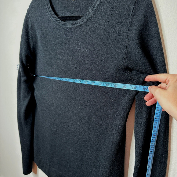 Debbie Morgan Solid Black Round Neck Long Sleeve Banded Waist Sweater L - Picture 8 of 10